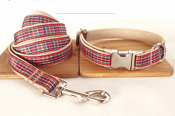 Red Plaid Dog Collar & Matching Leash Set for Dogs