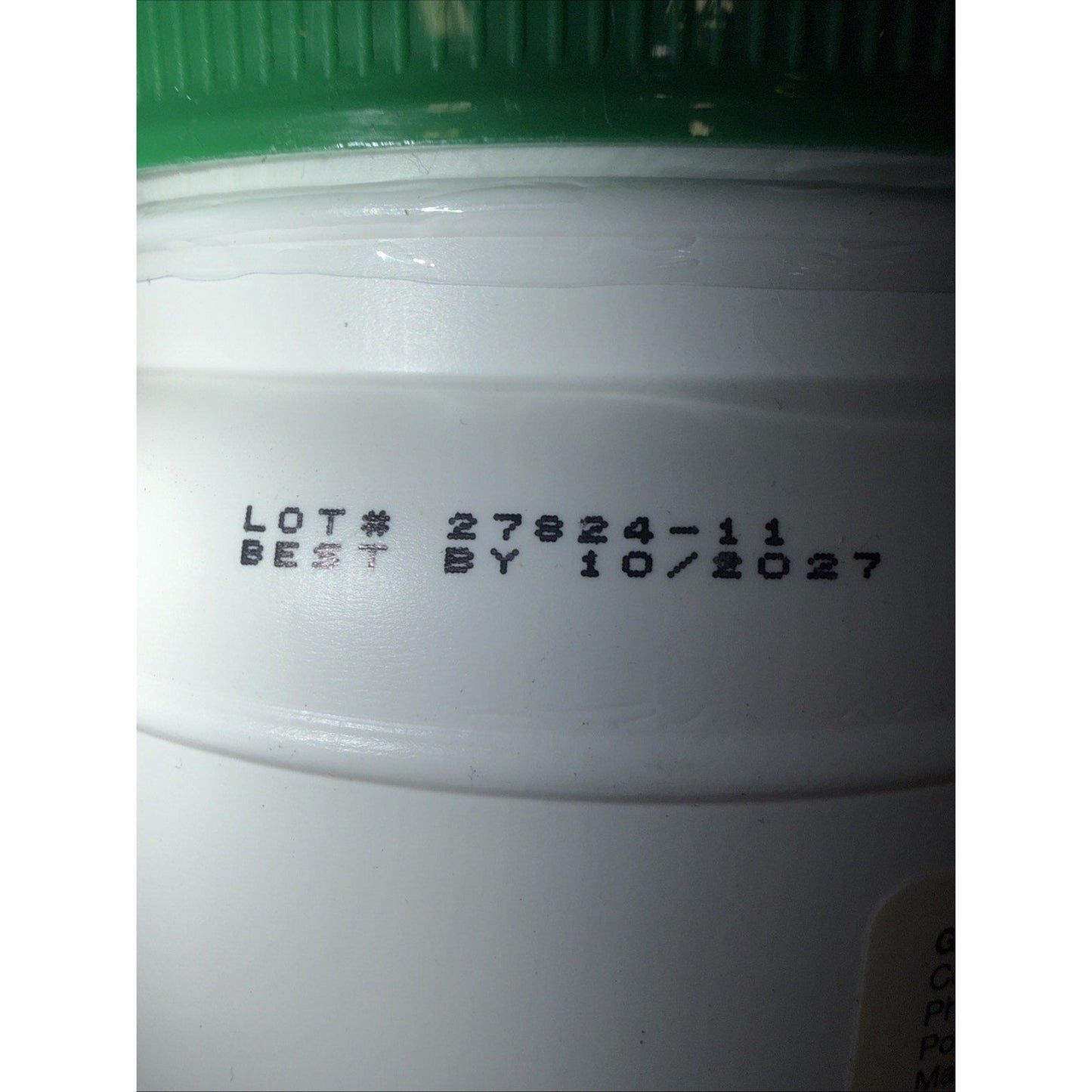 Dog Multivitamin NaturVet VitaPet Adult Breath 365 Tablets Box - Detail Angle 4 | Majestic Pet Kingdom