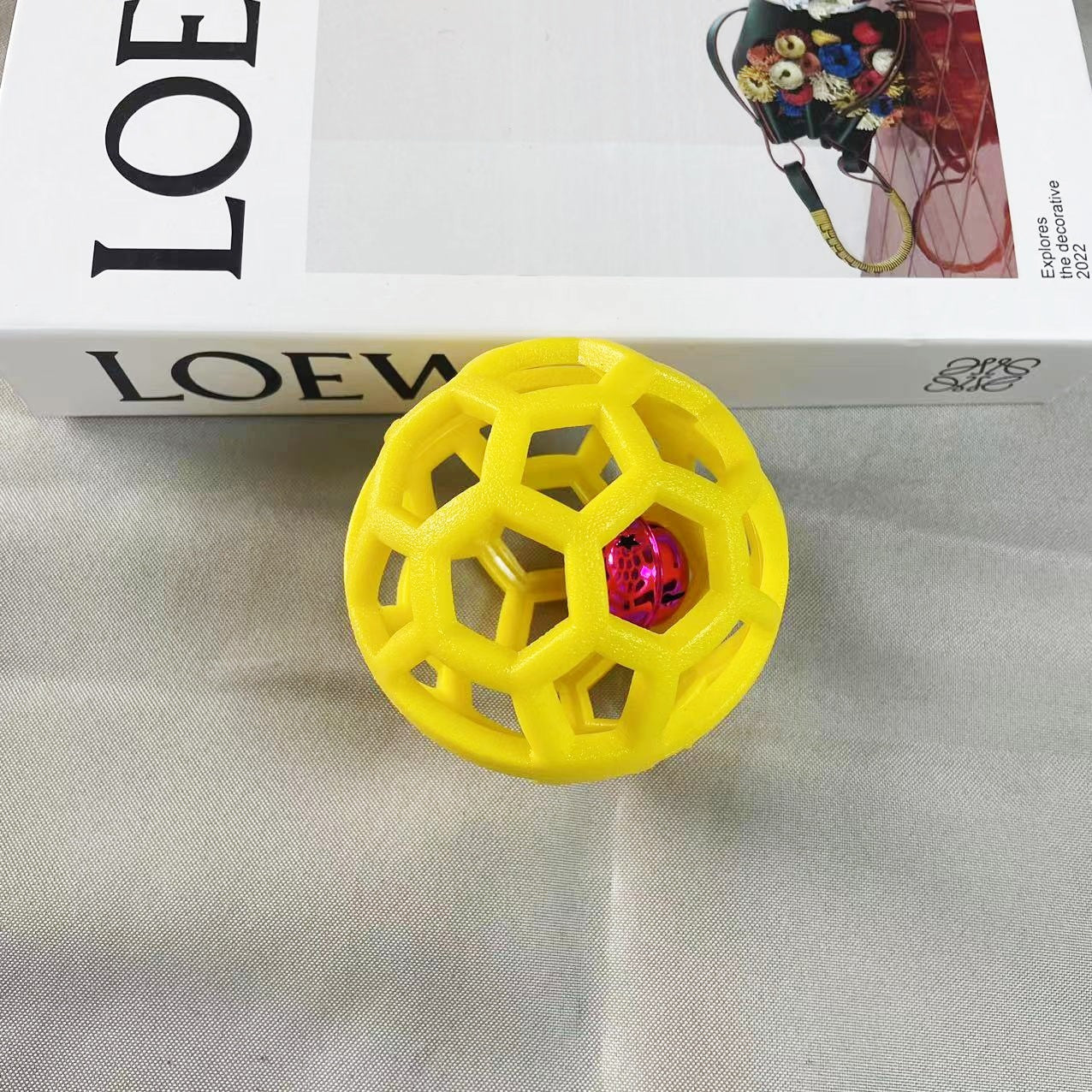 TPR Teeth Cleaning Chew Ball Toy for Dogs