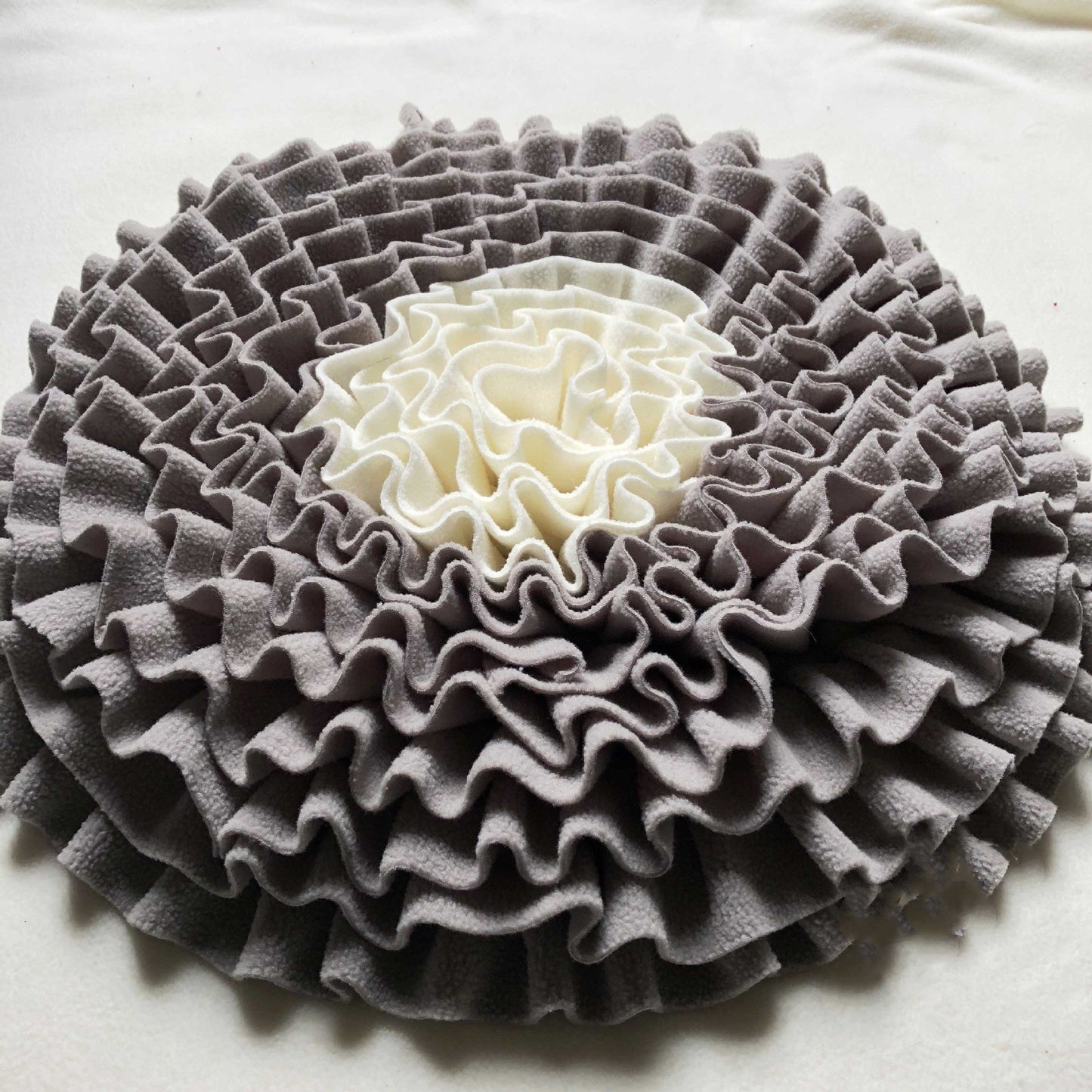 Pet sniffing pads
