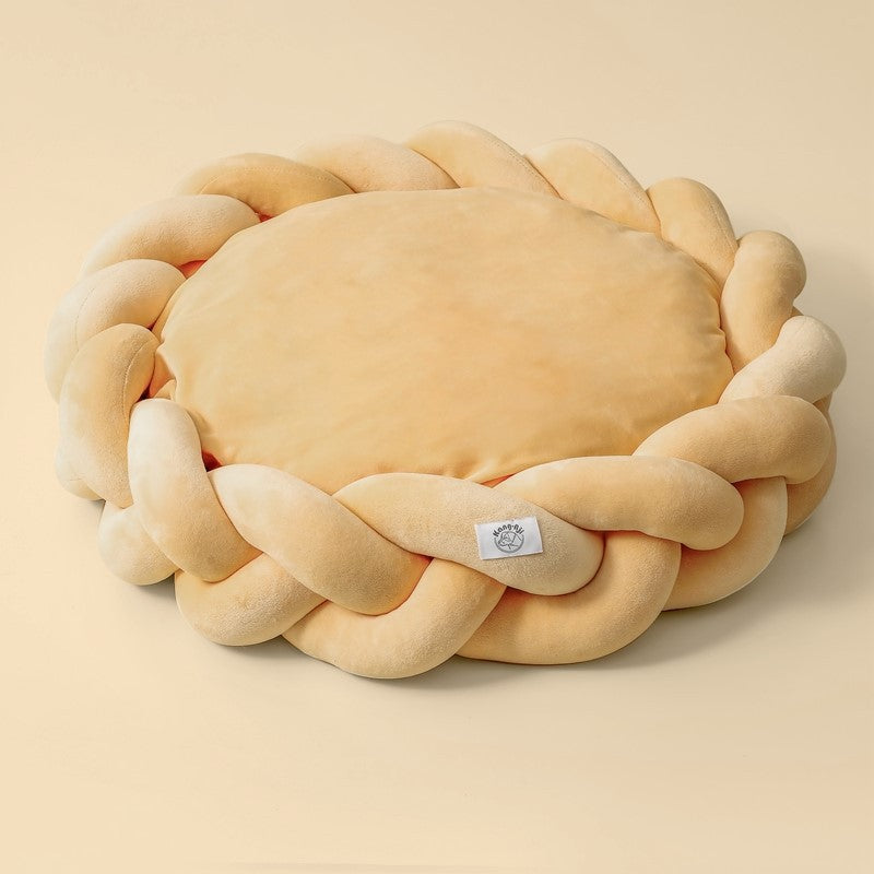Dog Bed Chunky Yarn Woven Round Universal Detachable Cushion - Detail Angle 4 | Majestic Pet Kingdom