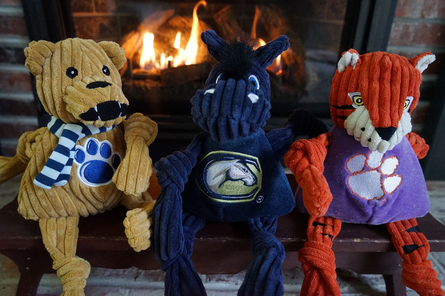 Dog Plush Toy NCAA Penn State Nittany Lion Knottie Squeak Toy - Detail Angle 4 | Majestic Pet Kingdom