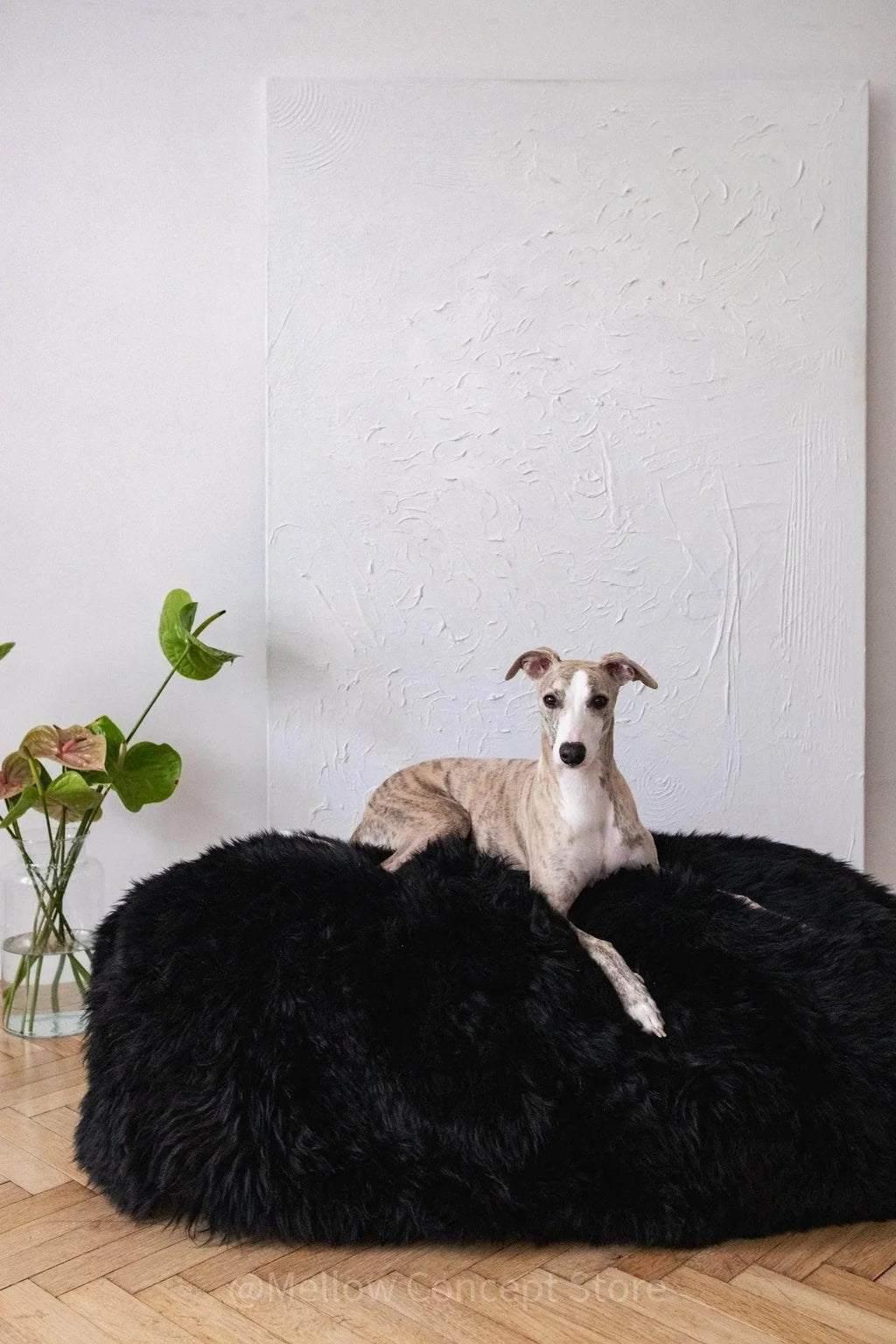 Oval Sheepskin™ Luxury Pet Bed - Majestic Pet Kingdom