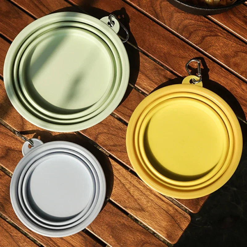 Foldable Travel Bowl: Silicone Pet Food Container - Majestic Pet Kingdom