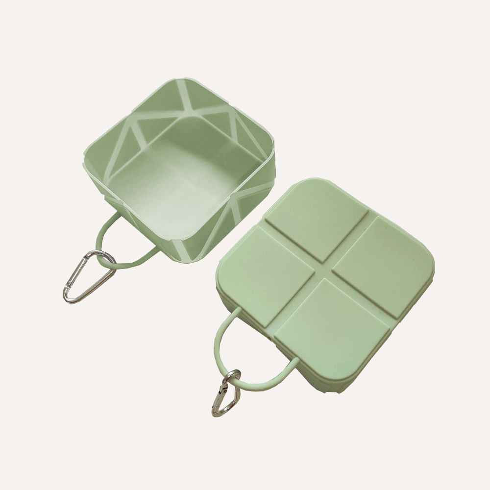 Compact Foldable Pet Food & Water Bowl – Ideal for Travel