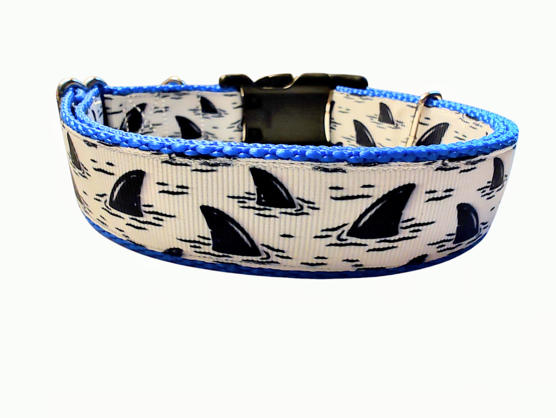 Shark Fin Nylon Dog Collar | Purrfect Pet Kingdom