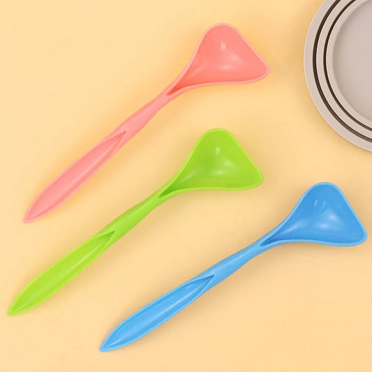 2PCS Reusable Silicone Pet Food Can Cover with Spoon | Airtight Can Lid for Dog and Cat Food Storage