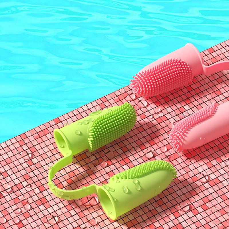 Dog Toothbrush Finger Brush Soft Silicone Dental Cleaning Kit - Detail Angle 4 | Majestic Pet Kingdom