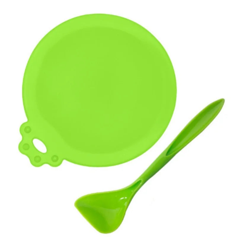 Pet Can Covers Silicone Airtight Lids with Feeding Spoon 2-Pack - Detail Angle 7 | Majestic Pet Kingdom