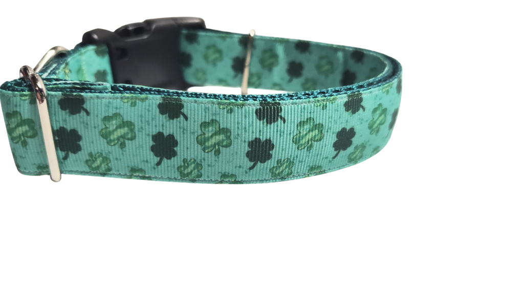 Lucky Clover Nylon Dog Collar