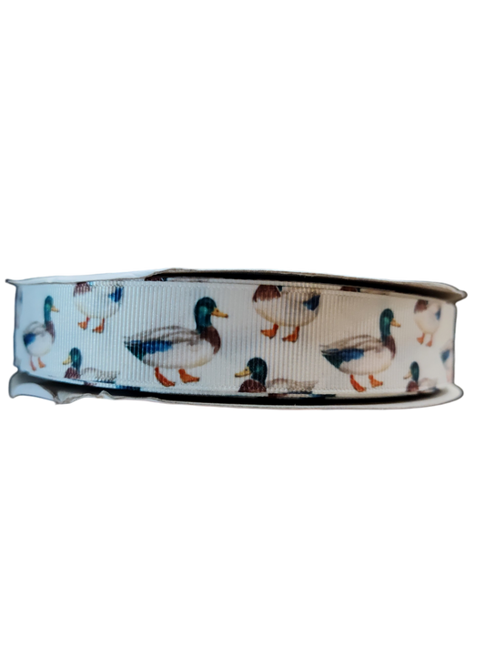 Ducks on White Nylon Dog Collar