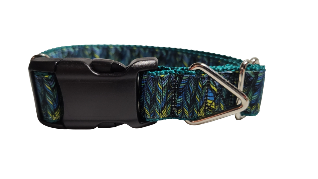 Green Feathers Pattern Nylon Dog Collar