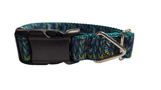Green Feathers Pattern Nylon Dog Collar | Purrfect Pet Kingdom