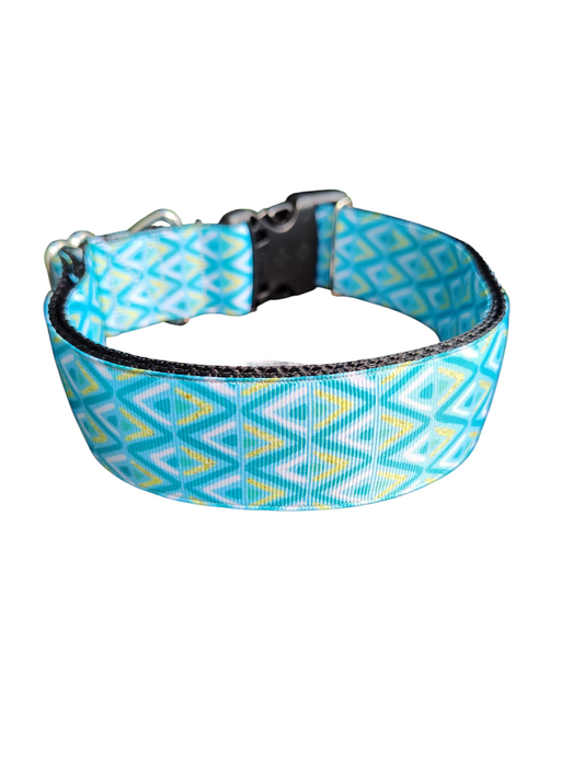 1.5" Wide Blue Zig Zags Nylon Dog Collar | Purrfect Pet Kingdom